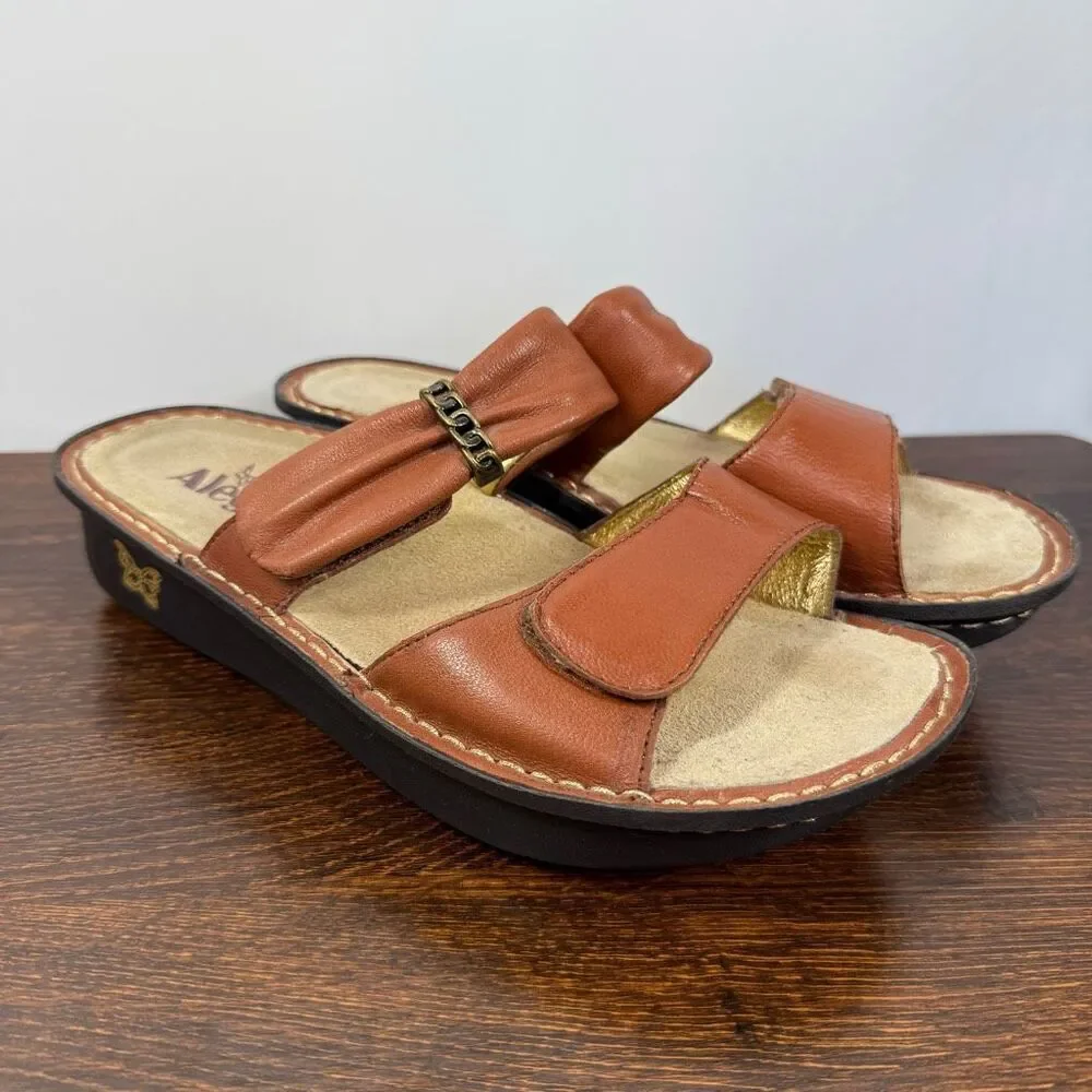 Alegria Womens tan leather slide sandal kar 647 size 39 1.5